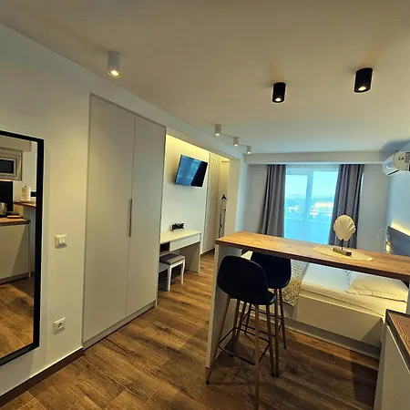 Sole マカルスカ